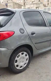 206 مدل ۸۷ اتومات