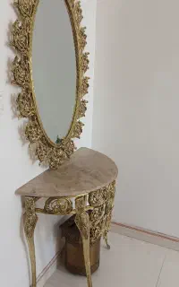 آینه و کنسول بهمراه ساعت