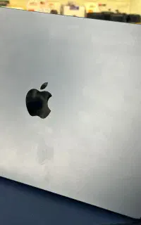 MacBook Air M3 / 8GB RAM / 256GB SSD
