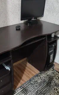 میز کامپیوتر