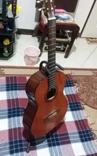 گیتار یاماها اصلی