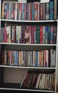 کتاب خانه فروشی