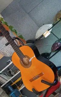 گیتار جنس خوب