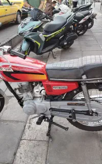 موتورهندا۱۲۵مدل۹۴