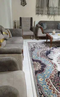 مبل و میز نهار خوری