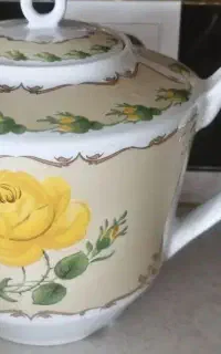 قوری بزرگ مجلسی