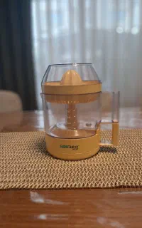 آبمیوه گیری برقی