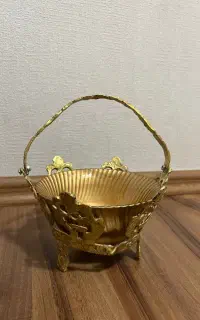 ظرف برنزی