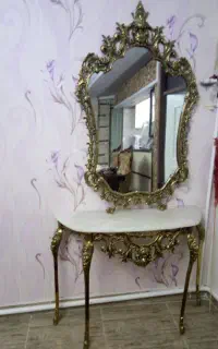 آینه و میز برنز