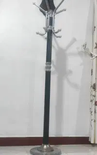 چوب لباسی وچهارپایه