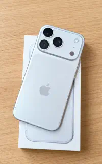 ایفون 17 پرو iphone 17 pro silver