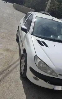 ۲۰۶مدل ۸۹ معاوضه هم دارم