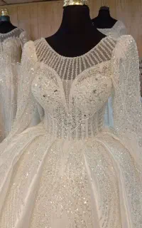سفره عقد و لباس عروس