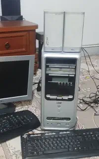 کیس با مانیتور