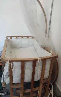 تخت نوازد حالت گهواره