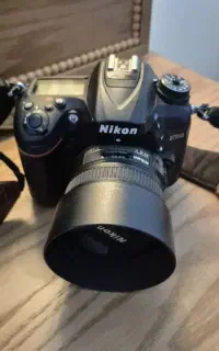 دوربین نیکون D7200