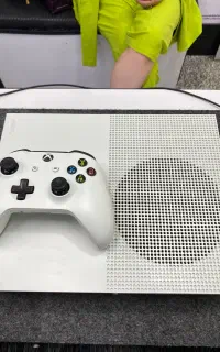 Xbox one s 1Tb disk درحد اکبند با مهلت تست
