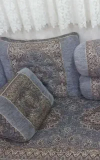دو دست پشتی شاهنشین