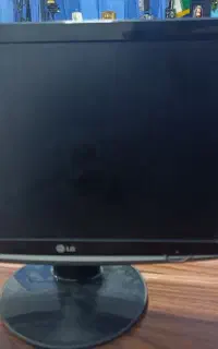 کامپیوتر با لوازم کامل