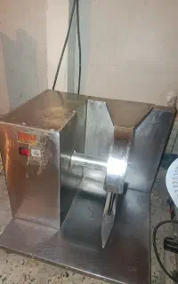 2عدستگاه اره مرغ خوردکن و کالباس خوردکن