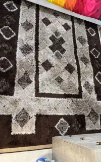 ۲ عدد فرش ۶ متری در حد نو