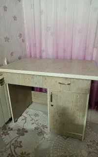 میز تحریر و کمد بچه سالم
