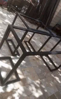 به دو جوشکار برق و Co2 نیازمندیم