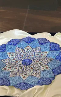 ۲عدد گلدان میناکاری اصفهان ۲۰سانتی با بشقاب ۲۵