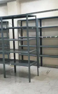 قفسه پیچ و مهره ای