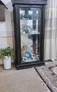 بوفه وساعت