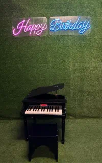 نئون تولد
