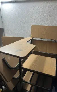 صندلی دانشجویی