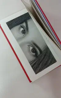 طراحی چهره و طراحی چشم داخل کتاب/هدیه خاص