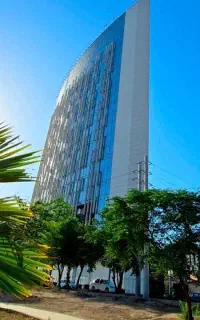 یک دفترکار معمولی نمی‌خواهید،این ۳۰۰متری رو ببینید