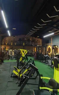 دفتر دار (کمک مربی)باشگاه بدنسازی
