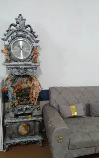 ساعت ایستاده آبشاری