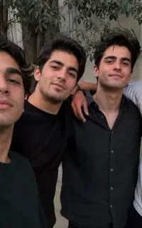 نیازمند ۴ مدل پسر جوان حدود ۲۰ سال با چهره خوب