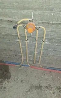 تاسیسات لوله کشی آب و فاضلاب