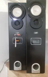 اسپیکر ایستاده
