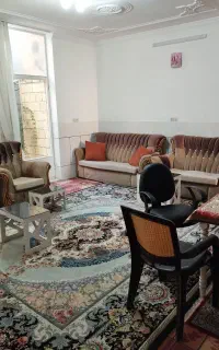 ویلایی با پارکینگ شبی یکونیم