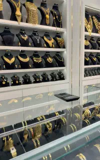 فروشنده خانم و اقا نیازمندیم