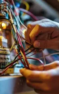 برقکار ساختمان و صنعتی
