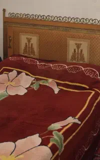 تخت فلزی