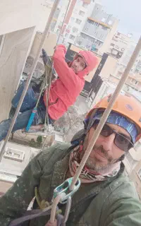 کار درارتفاع پیچ رولپلاک وبازسازی نما