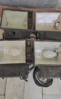 ا.ج.ا.ره ریسه،پروژکتور و کابل