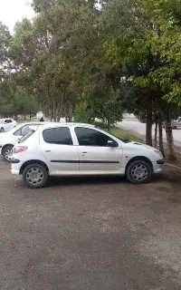 پژو ۲۰۶