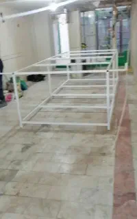 میز برش، یا کار، آهنی