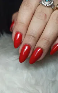 کاشت ناخن در صمدزاده