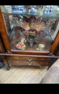 گنجه معرق کاری سه طبقه