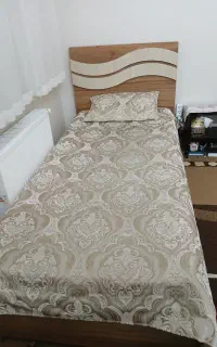 تخت و تشک